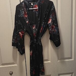 Soma Black Satin Floral Kimono Robe with Red and Blue - Short Length Size Medium